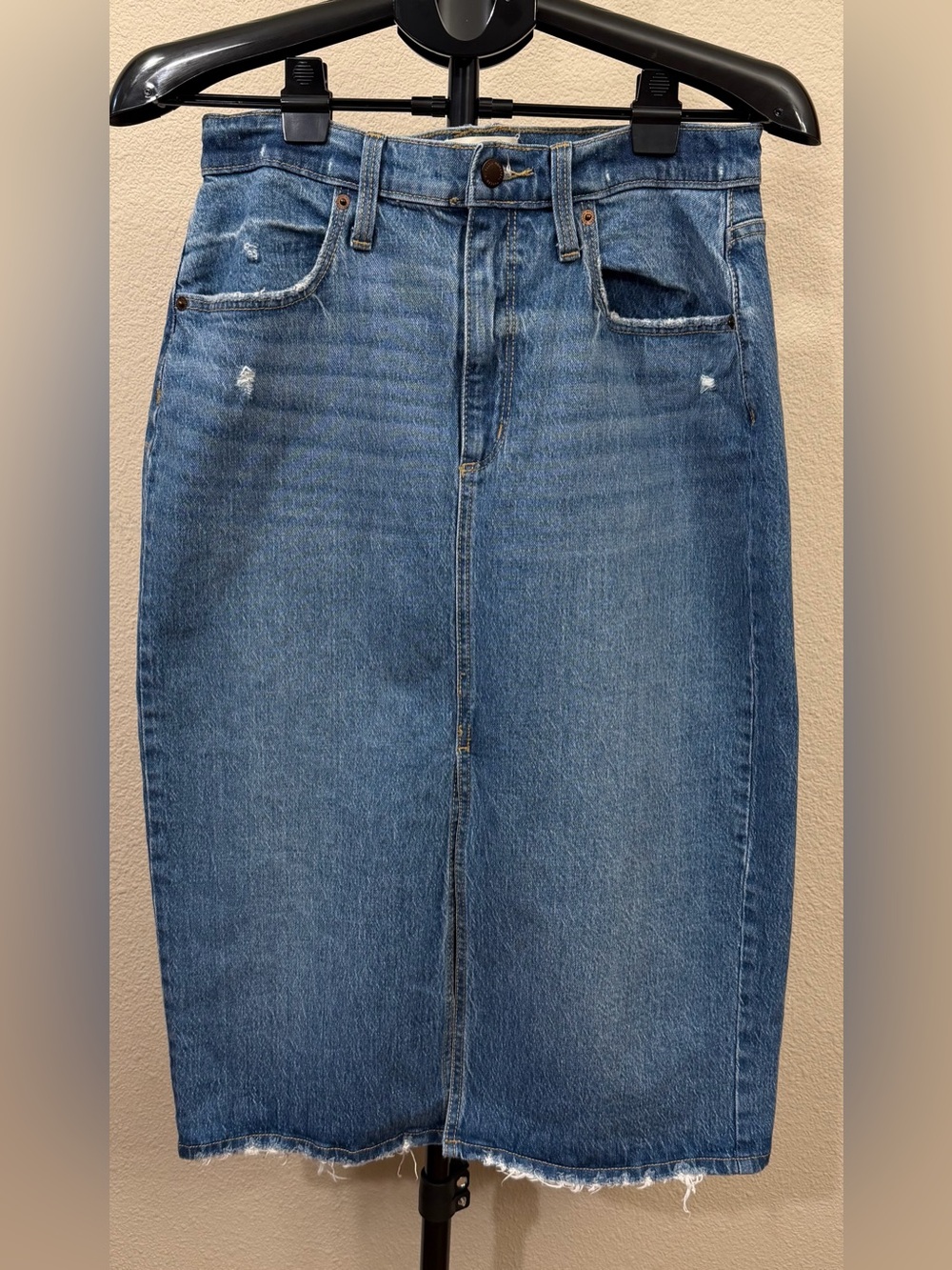 Universal Thread Distressed Raw Hem Denim Skirt | Coastal Cowgirl Fall Chic |